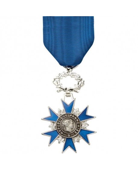 médaille du mérite
