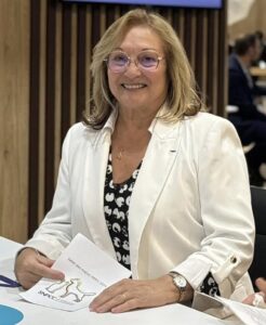 Image de VOUS LISEZ UN ARTICLE DE L'ACTUALITÉ DE LA PRESIDENTE DU SNPCC